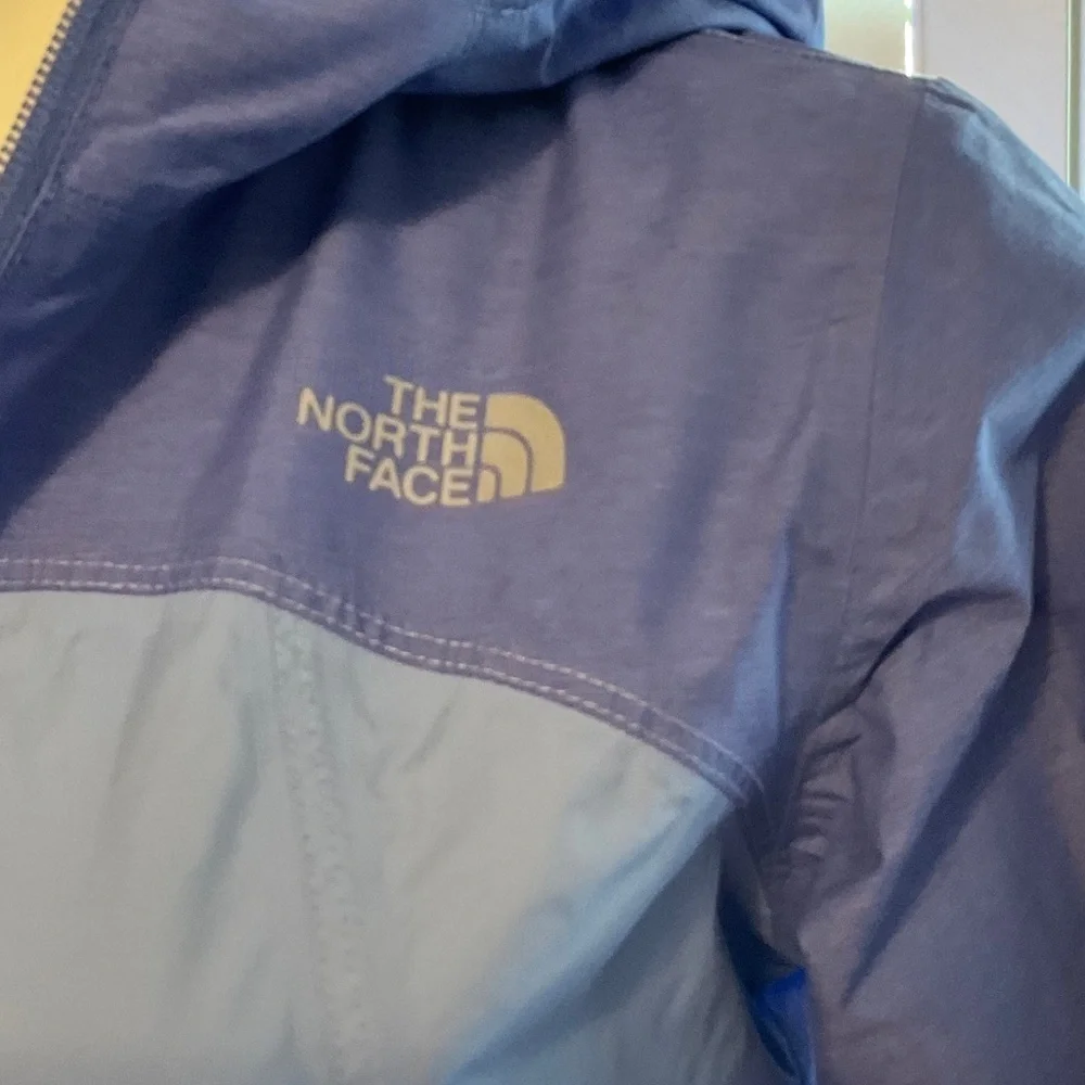 The North Face Women's Two-Tone Blue Ski Jacket